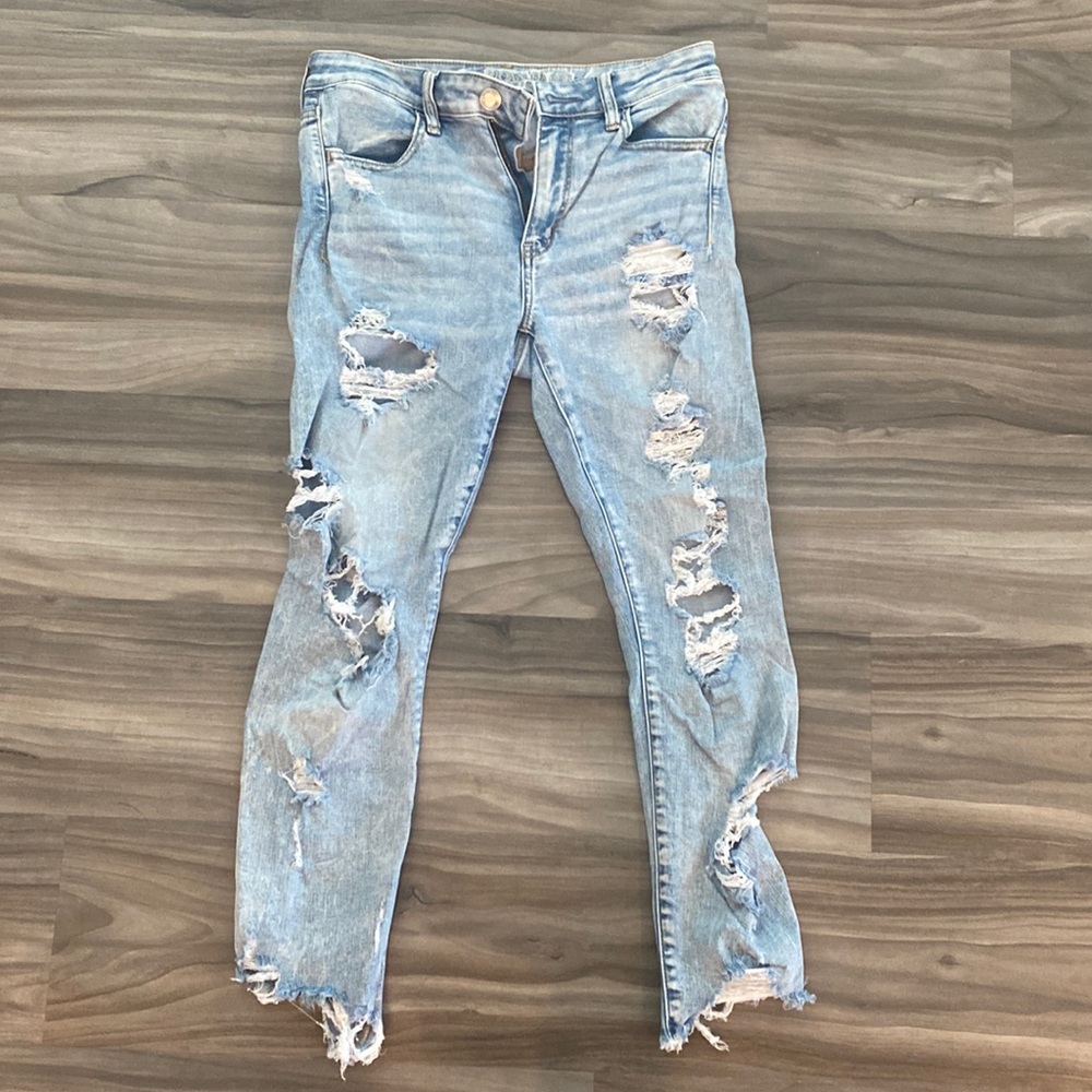 American Eagle Distressed Jeans